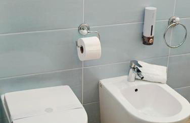 Airport Air Terminal 21 - Photo 31