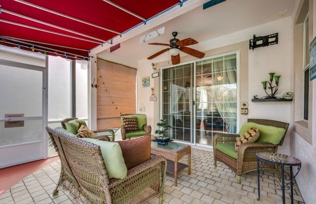 "southern Charm" 4 Bed & 2 Bath Private Pool Home 4 Bedroom Villa by RedAwning - Photo 32