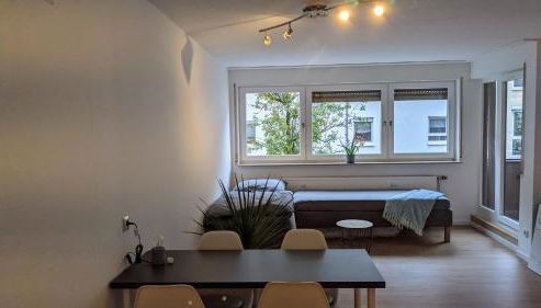 Helle offene Innenstadtwohnung mit Balkon - Foto 2