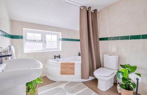 Winterton Sea Sanctuary, Hot Tub & Log Burner by the Dunes - Foto 76