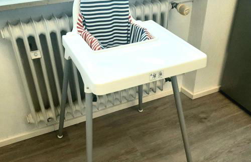 Gelbe Koffer - Großes 3 SZ Apartment Homburg - 1 km Uniklinik - bis 6 Pers - Balkon - Parkplatz - Self-Check-in - Foto 29