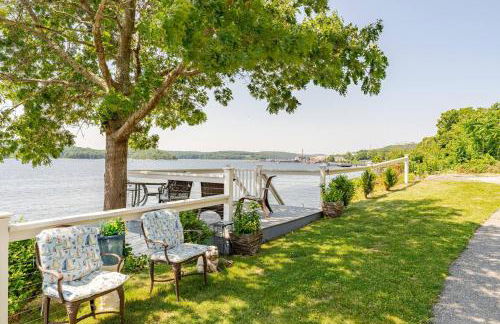 Riverfront Home with a View! - Foto 3
