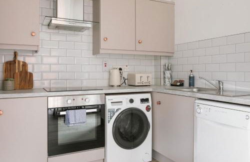 Luxurious 2 Bedroom City Centre Apartment Walking Distance to Everything Sleeps 6 - Foto 26