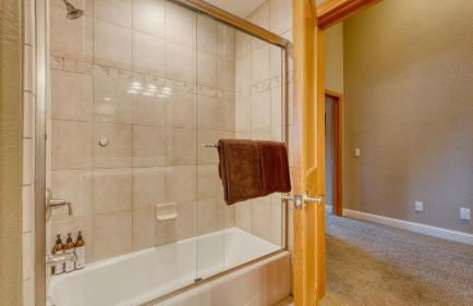 Luxe All-season Retreat by Avantstay Prime Location, Near Skiing - Foto 121