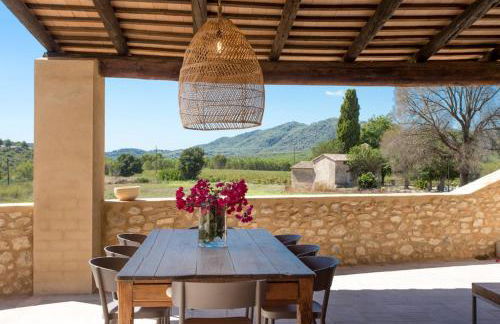 Masía La Torre Historia Encanto y Naturaleza a Solo 10 Minutos de Sitges Gran comodidad, Vista a los Viñedos en un pueblo autentico - Foto 14