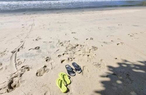 Cantinho para descansar à 200mts da praia. - Foto 1
