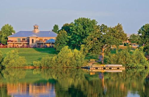 Beautiful 2BD condo in lakefront resort with lots of outdoor onsite activities - Foto 21