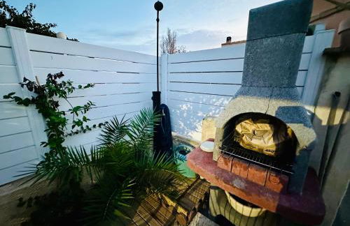 Résidence Le SUNSET Marseillan-plage, entre mer et lagune de Thau, étape vélo, famille, couple, VRP, toutou admis, jardin, parking privé gratuit, vélos, Clim, WIFI fibre gratuite, commodités, plage et piste cyclable à proximité, 6 couchages nous contacter - Foto 34