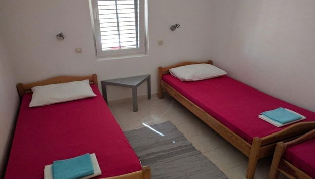 Var - With Nice Garden - A1 - Foto 3, Zimmer