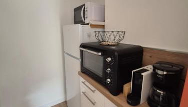 Charmant studio avec cour privée - Foto 4, stove, toaster