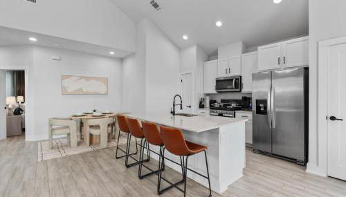 Luxurious Hidden Gem - Downtown Access - Balcony - Foto 1, stove, dishwasher, toaster