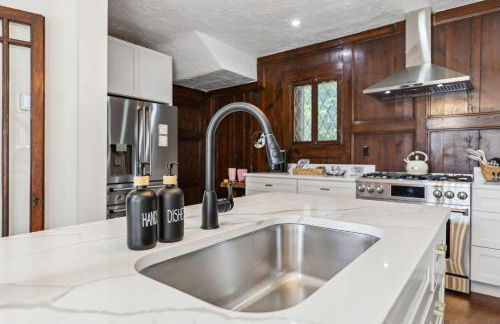 Enchanted Castle - Your Royal Getaway Awaits - Foto 30