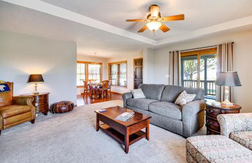 Serene Yellowstone Country Retreat with Deck and Views - Foto 6