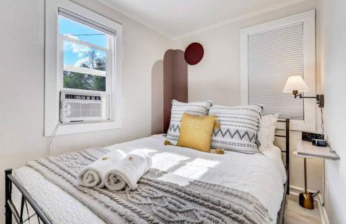 Contemp, Quaint Entire 2Bd unit - Foto 3