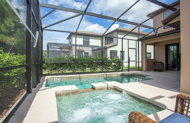 Luxury 5Bd w Jacuzzi Pool Near Disney 5528 - Foto 1