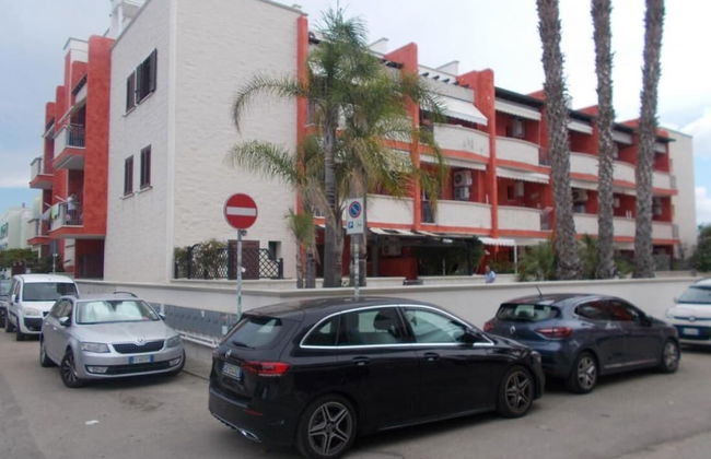 Cozy Retreat Near Baia Verde Beaches - Foto 19