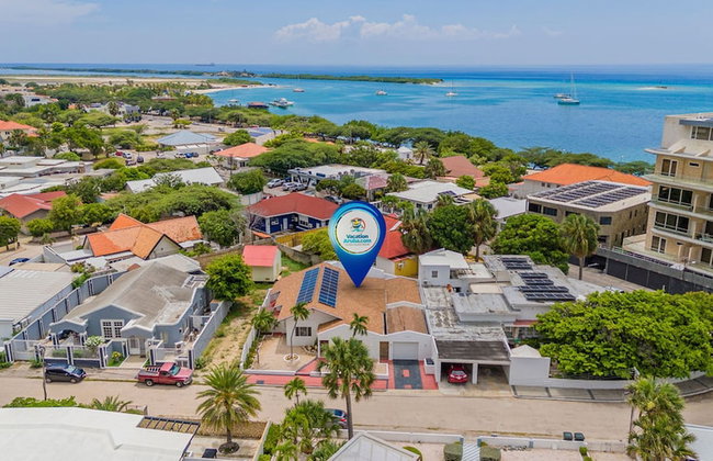 3BR 3BA Pool Downtown Short Walk to Beach - Foto 29