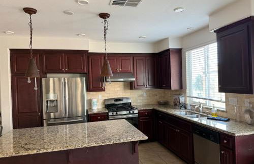 Charming 3-bedroom condo with WiFi, AC in Newark - Foto 4