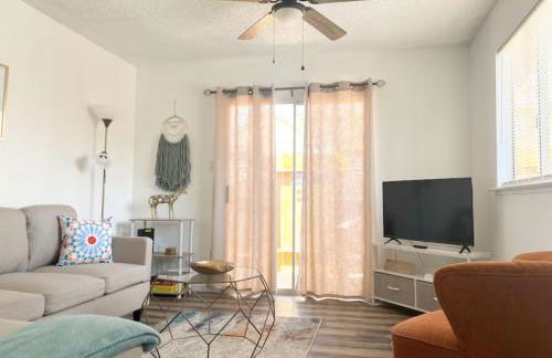 Lovely home central Coalinga-2BR Stopover near I-5 - Foto 1