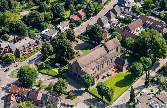 Modern Holiday Home Near Brunssummerheide - Photo 20
