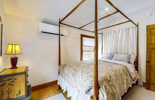 Less Than 1 Mi to Lake George! Family Retreat with Deck - Foto 29