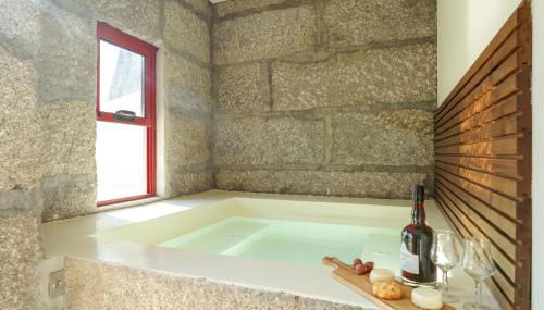 Douro Arda House with Pool & Jacuzzi by HostWise - Foto 2