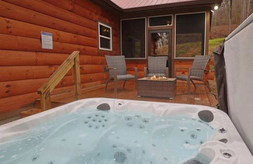 Rustic Modern Cabin with Hot Tub near rafting and Great Smokey Mountains - Foto 31