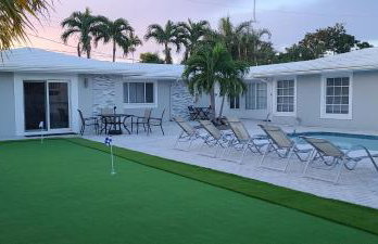 Cozy Getaway with Pool and Putting Green Unit 1 - Foto 9