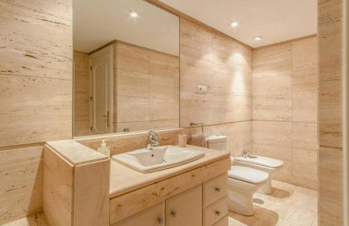 1st line exclusive apt in heart of the Golden Mile - Foto 21