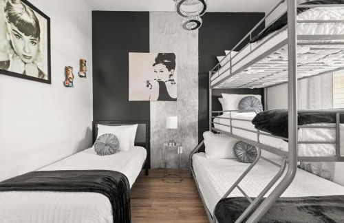 Unit 106 Stylish Condo with Free Parking and Close to Downtown - Foto 11