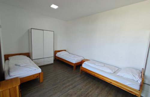 Spacious Worker Apartments with Rooftop Terrace - Up to 21 Guests - Foto 21