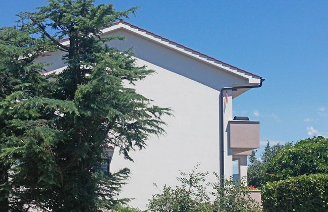 Scenic and Refined Krk Apartment With Terrace - Photo 9