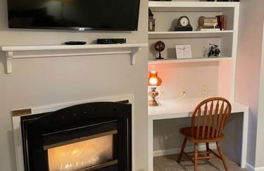 SKIING, HIKING, VILLAGE OF EVILLE MTN ESCAPE - Foto 28