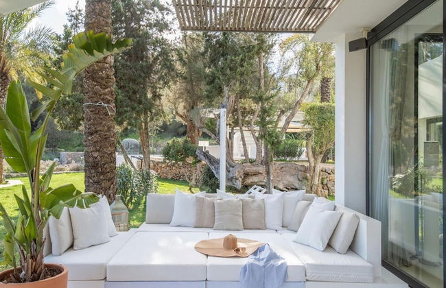 Villa With Multiple Outdoor Terrace - Foto 37