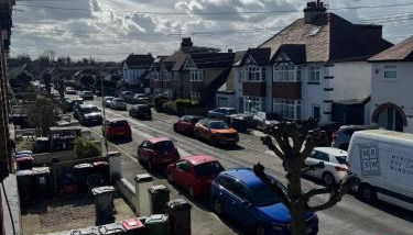 2 bed apartment close to beach - Photo 2