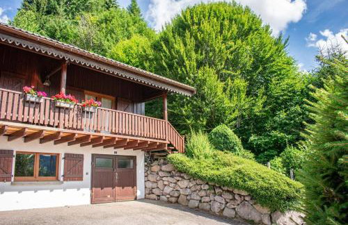 Chalet entier, vue panoramique, ruisseau et sauna. - Foto 2