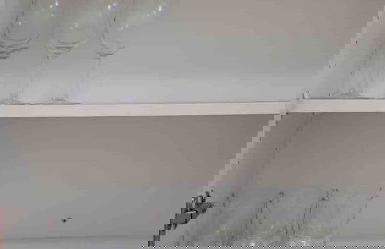 Spacious Furnished Apartment Sleeps 4, 2 Tvs, Walkout Balcony, Parking Available - Foto 14