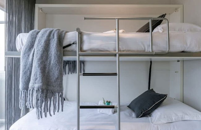 Modern Apartment in Centre With Parking - Foto 18