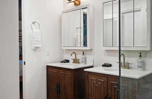 Luxury Hilltop Stay Pool, Firepit and Views - Foto 7