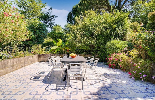 Cottage With Shared Pool - Foto 24