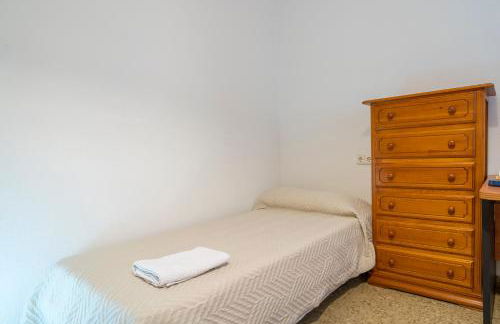 Amplio piso con 4 habitaciones para disfrutar de Málaga con parking gratuito - Photo 46