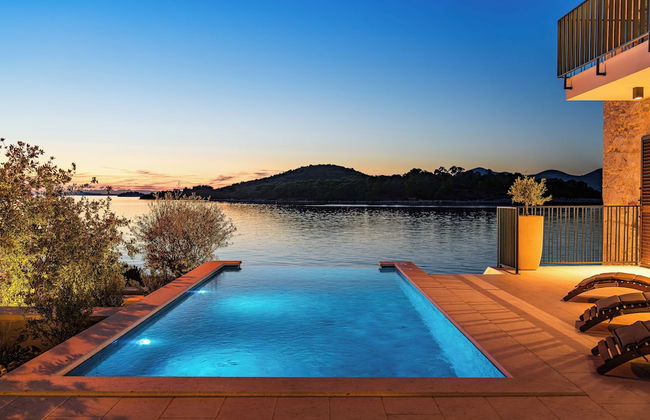 Sea front Villa Draga - infinity pool - Foto 28