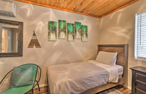 Remodeled Crestline Retreat Walk to Lake Gregory! - Foto 17