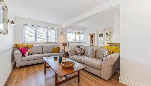 High Tide, East Wittering - Photo 3