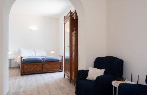 Waterfront Studio - Photo 17