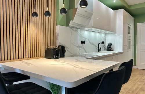 Le Chardon- appartement 2chambres- avec stationnement - Foto 11