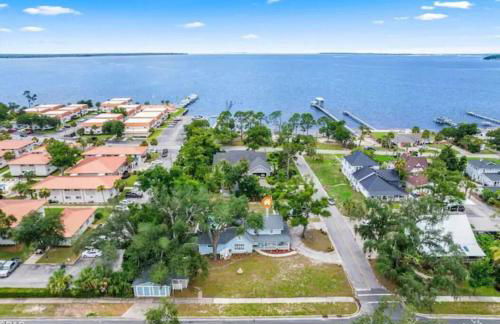 Historic GWALTNEY HOUSE-Cottage at St Andrew's Bay - Photo 11