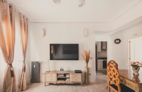 City Deluxe Apartment- Alquiler corta duración - Foto 4