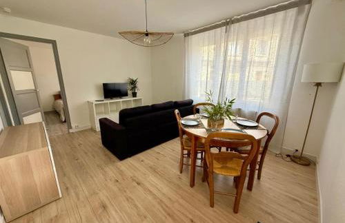 Charmante maison calme proche gare TGV Saint-Pierre-des-Corps - Foto 1