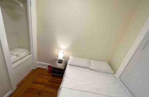 Entire Beautiful 2BR Apartment [L]. Convenient location in the heart of Queens! - Foto 4